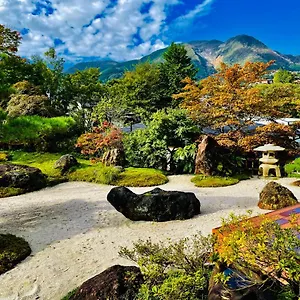 Pensjonat Onsen & Garden -asante Inn-